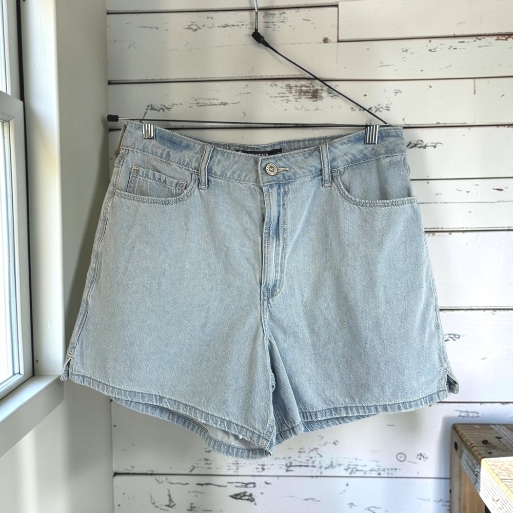 Ultra High-Rise 90s Short Hollister 12 W31 Light Wash Blue 100% Cotton Denim